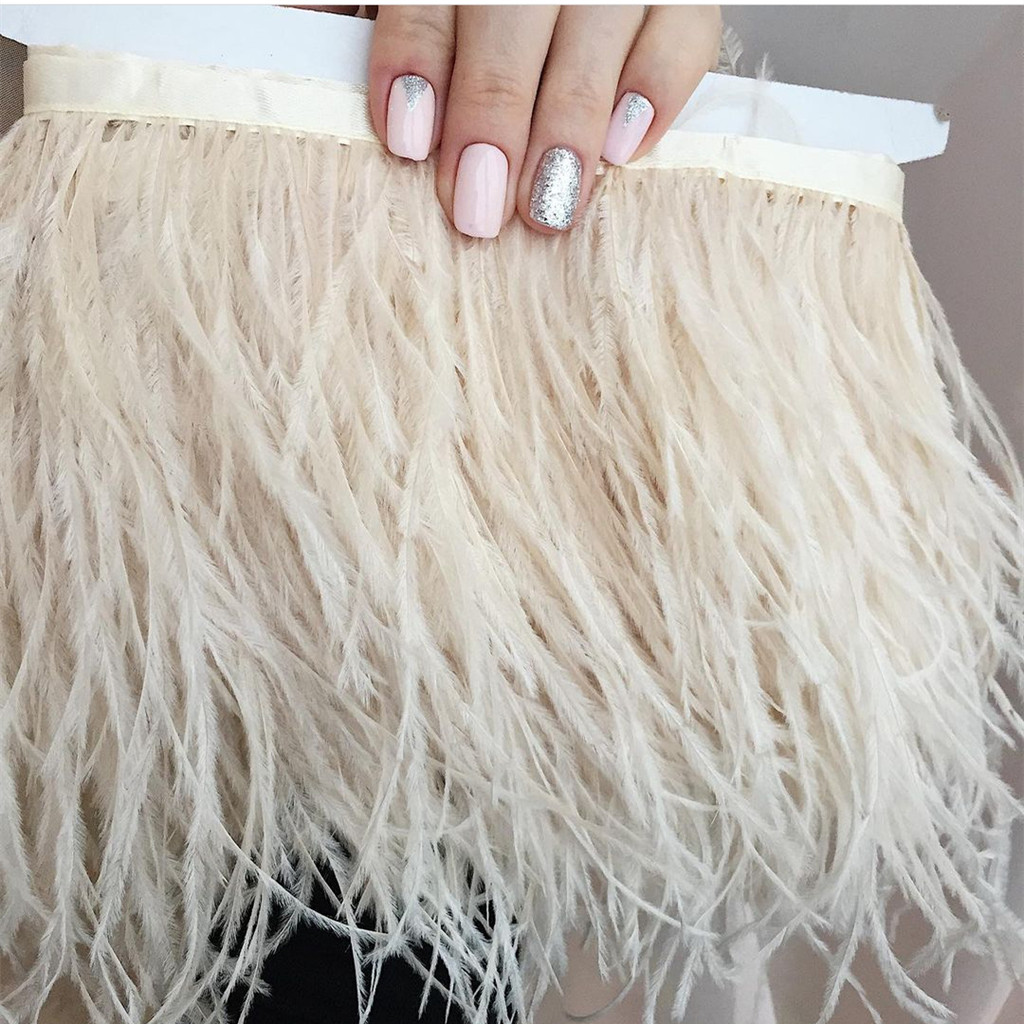 

1Meter Beige Ostrich Feathers Trim Fringe 8-10CM Natural Decoration Plumes Ribbon for Wedding Party Dress Clothing Accessories