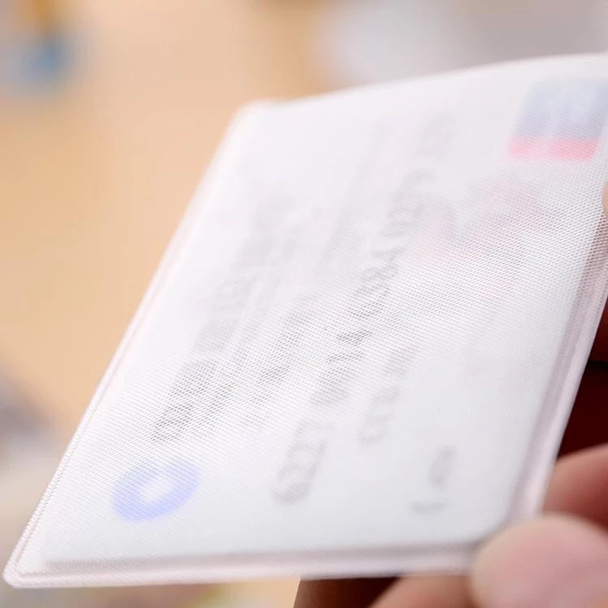 

Cover Kartu ATM SIM KTP Kartu Nama Transparan Plastik Pelindung