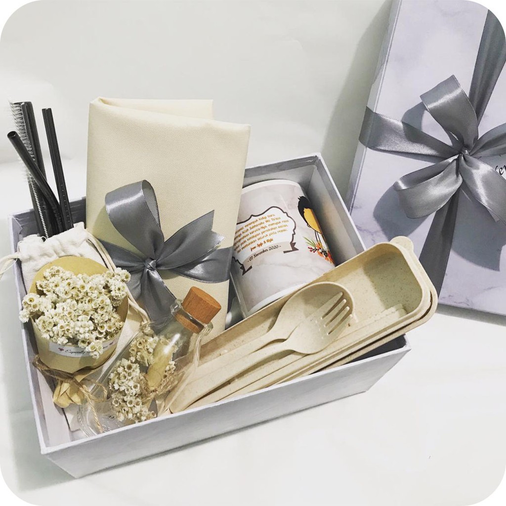 

PALING MURAH [TANPA PO] HADIAH WISUDA Paket Hampers S&C Mudita Hampers - starter pack, hadiah perpisahan, farewell, tumbler, mug custom, giftset murah