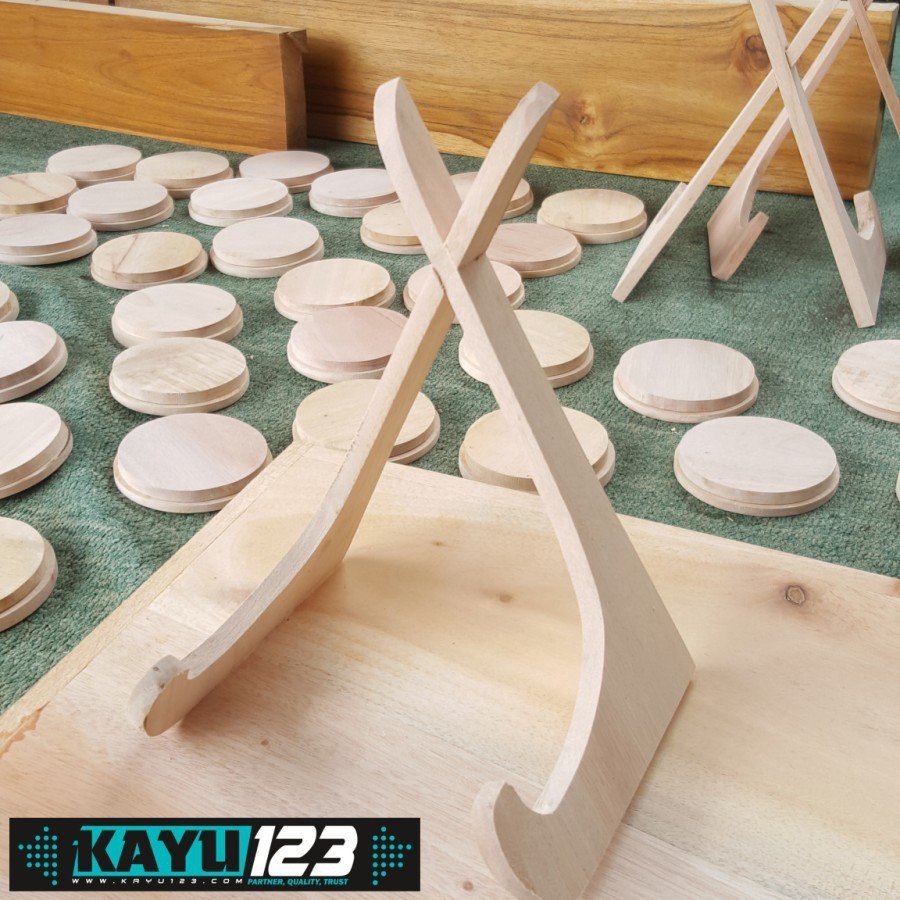 

Wooden Display 22x12 cm Stand Kayu Multifungsi (WD-06)