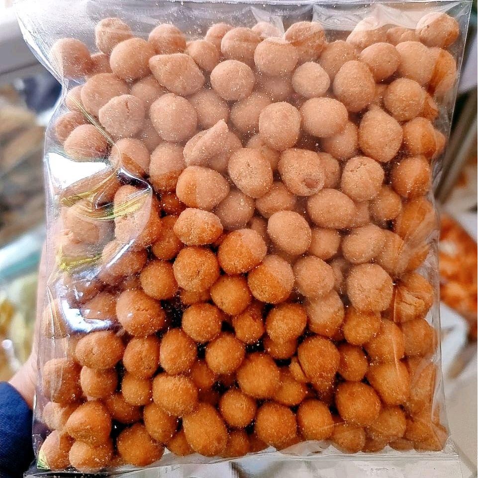 

KACANG TELUR 500GR MANIS GURIH ENAK RENYAH SNACK MAKANAN