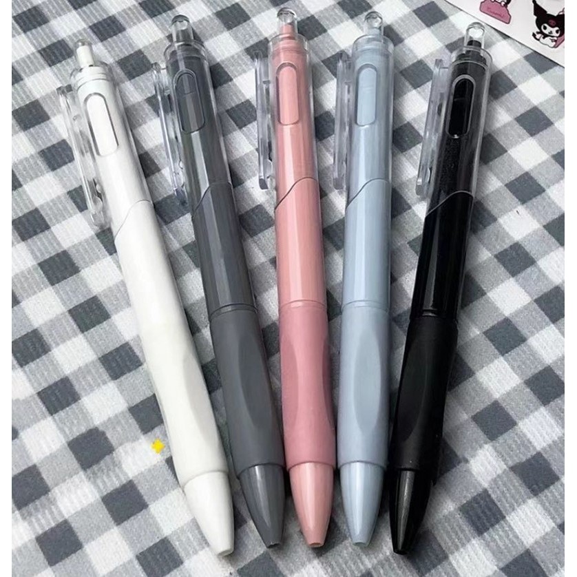 

Pen Gel Pulpen Retracable 0.5mm