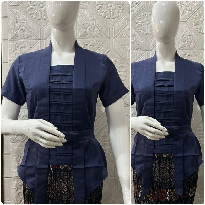 

KEBAYA KUTUBARU POLOS LENGAN PENDEK BAHAN HALUS - LENGAN PENDEK NAVY, M