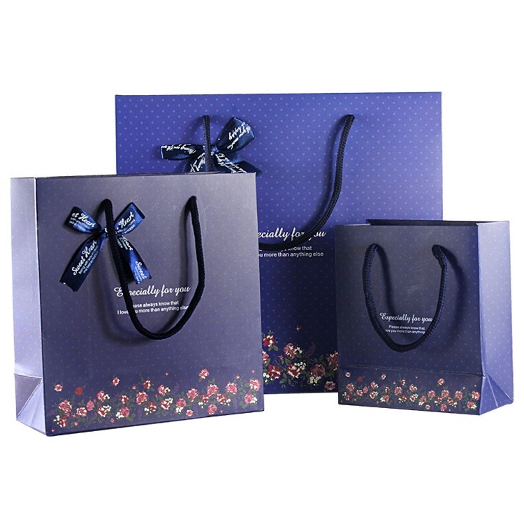 

PAPERBAG BLUE FLOWER STRIPE KRIM GOODIE BAG TAS PEMBUNGKUS KADO ANNIVERSARY WEDDING