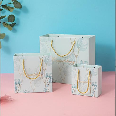 

TP986 PAPER BAG MOTIF PREMIUM KADO MARBLE ELEGAN PAPER BAG GOODIE BAG MOTIF MARMER GOLD PAPERBAG MOTIF PREMIUM TAS HAMPERS KADO GIFT KANTONG GOODIE SANGJIT Tas Kertas Marble Elegan Tebal Premium Aesthetic Goodie Bag Tahan sobek dan Tahan Air