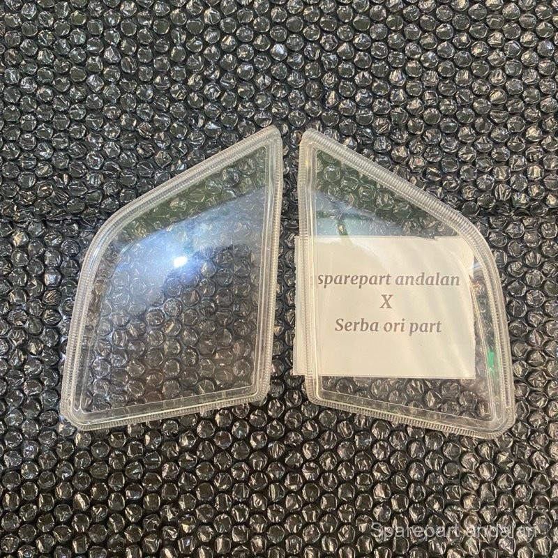 mika reflektor bagasi Agya kiri kanan original