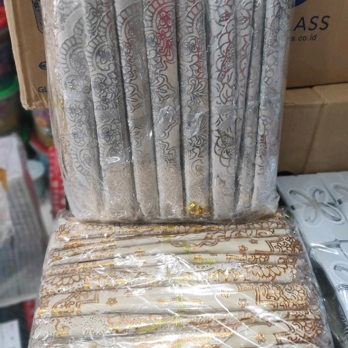 

(isi 50 pcs) Souvenir Taplak Meja Kemas Plastik - -, -