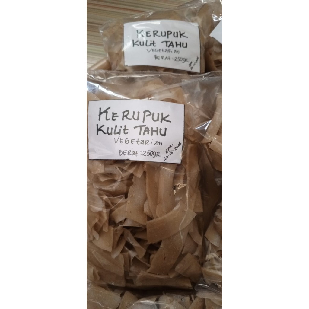 

KERUPUK KULIT TAHU MENTAH VEGETARIAN 250gram 500gram