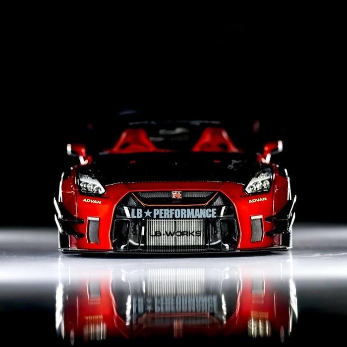 Nissan GTR R35 Libertywalk 1:18 by IGNITION MODEL