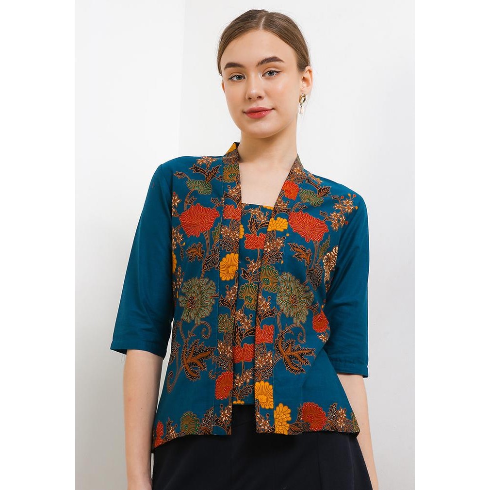 

Batik First KEBAYA Batik Classic Santo-AGD TOSCA - M