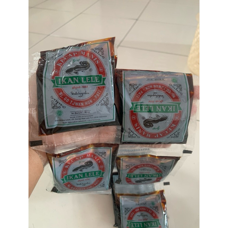 

Kecap Lele Khas Pati kemasan 50ml 1pax isi 12pcs