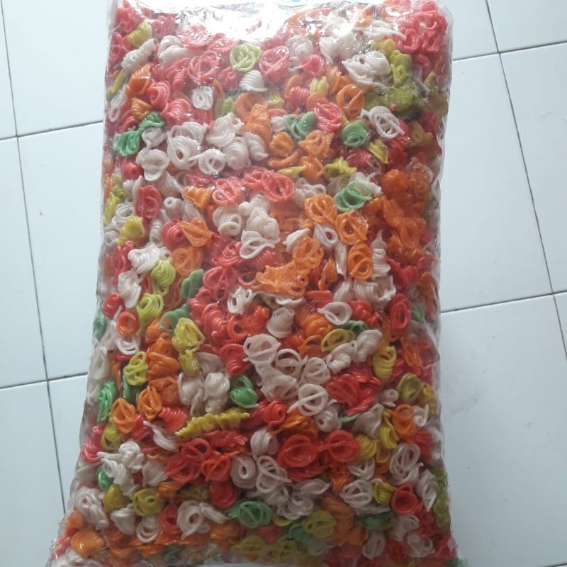 

(derifrozen) KERUPUK KEONG TANGGUNG / SEDANG WARNA MERK IKAN DORANG 1 BAL 5KG