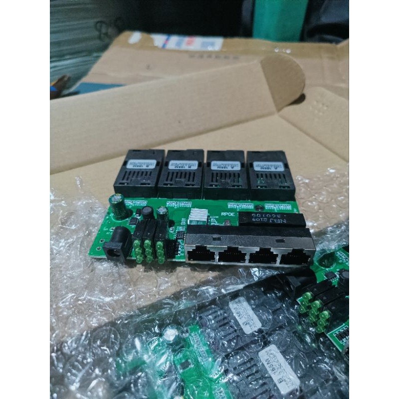 KONVERTER 4 FO 4 LAN PCBCO