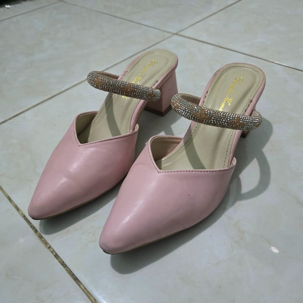 Sandal Heels Yongki Komaladi Sandal Pesta Heels Sandal Kerja - Second