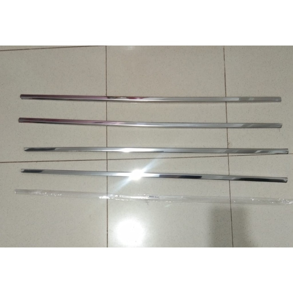 List kaca samping mobil yaris old chrome - VARIASI MOBIL YARIS - LIST CHROME VARIASI MOBIL YARIS