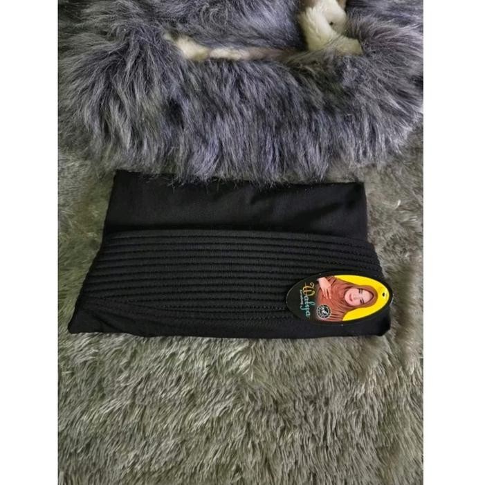 Walya Hijab Bergo Jersey Polos Rumana Rampel Kerut Kiri Kanan - hitam