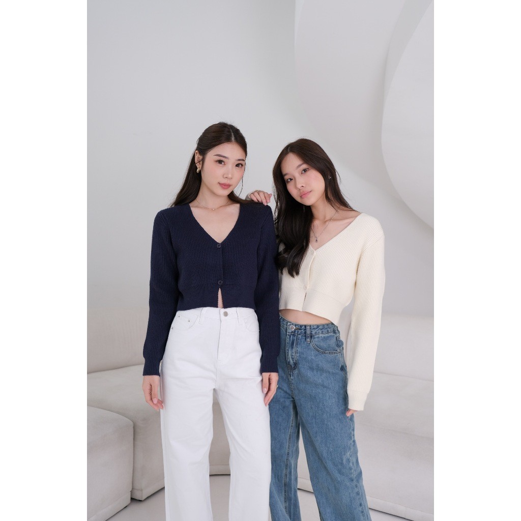 Kiyorawears - [CNY Collection] Mu Fen Two Button Crop Cardigan / Outer Knit / Cheongsam Blouse / CNY