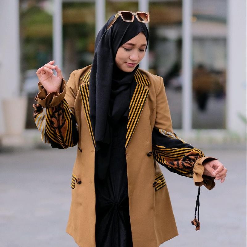 Mustard Blazer Katun Tenun Atasan Wanita Muslim Panjang