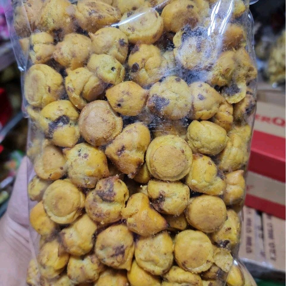 

SOES COKLAT LUMER KERING 500GR KUE SUS RENYAH NIKMAT CEMILAN MANIS COKELAT