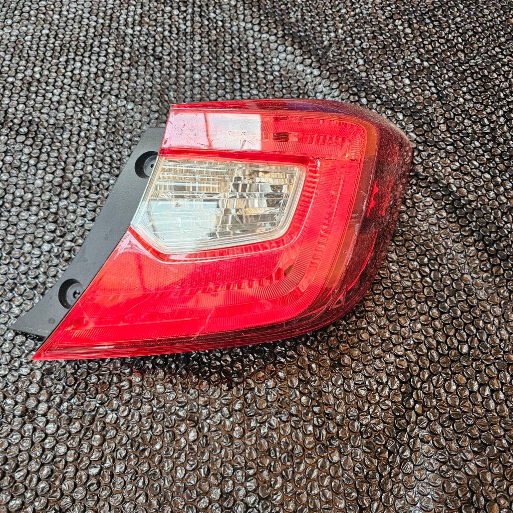 Original Stoplamp Lampu Rem Belakang Kanan Kiri Honda Brio Facelift 2019 UP