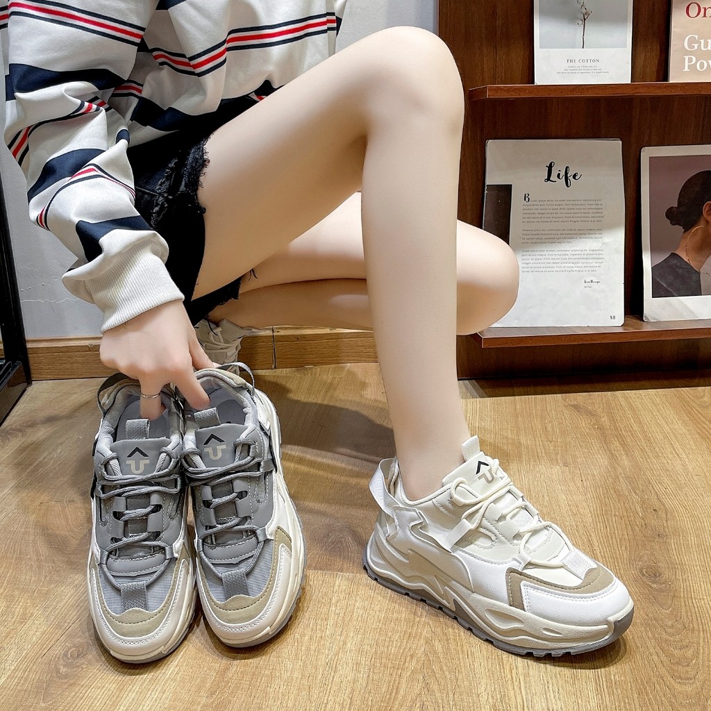 julia.ataTuta Jeongyeon Sepatu Wanita Sport