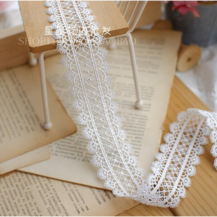 

2 Meters/lot 3.8cm Ivory Handmade lace lace jewelry patchwork material lace ribbon DIY sewing garment accessories