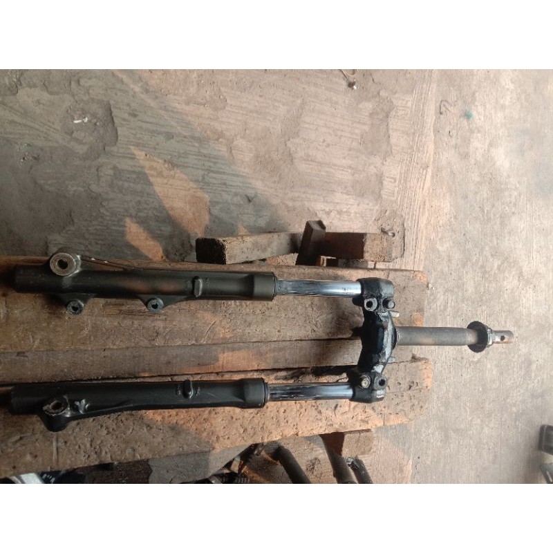 SokBrekER/SegiTiga Depan Motor For Honda Suprax125 PNP KhARIsma X D KIRANA Fit LM Jumbo SupraX LM Re