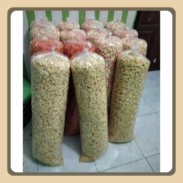 

Lanting Khas Kebumen Gurih Kriuk 5KG Bawang Pedes