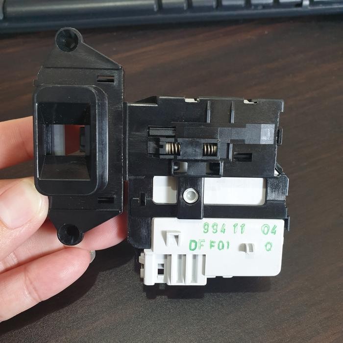 

door lock / switch door mesin cuci LG DF series T85 Part & Tool