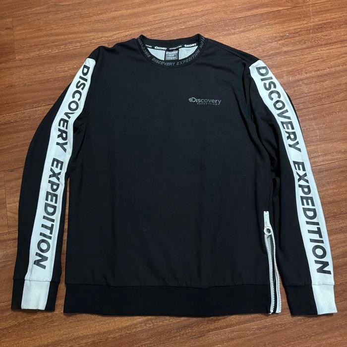 Sweater Crewneck Discovery Expedition Black White - Size M