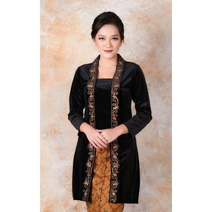 

kebaya kutubaru bludru terlaris Baju Wanita Panjang Dewasa - hitam, S