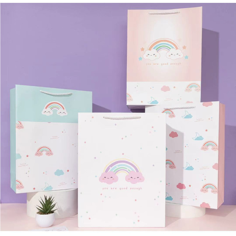 

Paper Bag Premium Motif Rainbow / Tas Kado Motif Pelangi Ukuran Gede 38x29x12.5 - GF0615