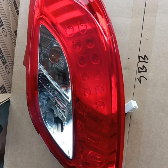 Stop Lamp Lampu Belakang Mazda 2 Old ORI rh 1pc TOP