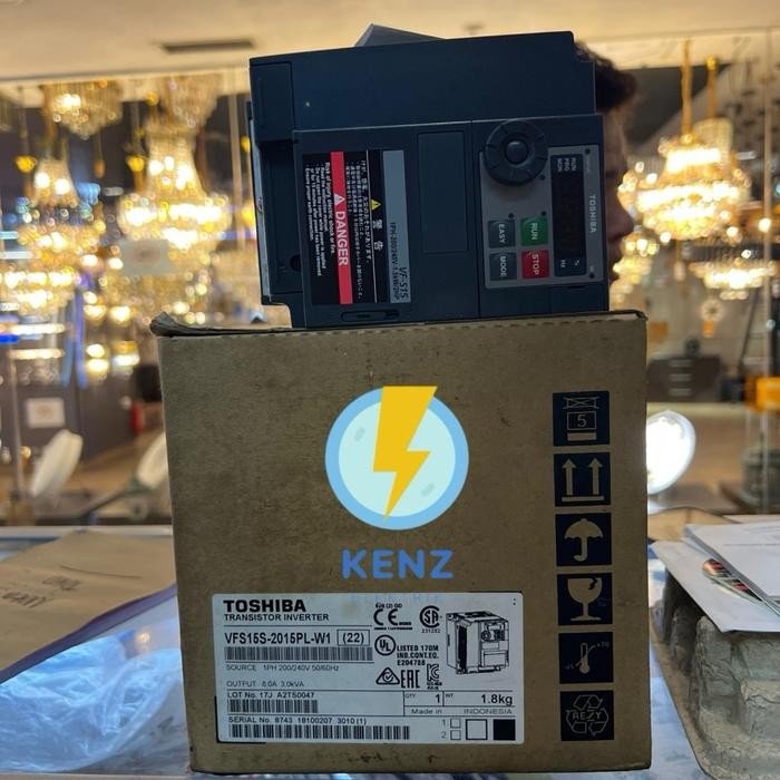 Inverter toshiba VFS15S-2015PM-W1 220V / TOSHIBA INVERTER
