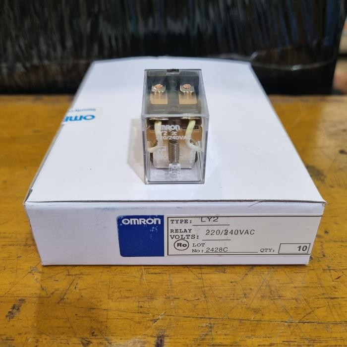 Relay Omron LY2 220V