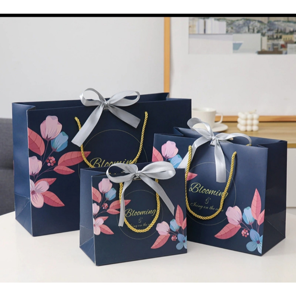 

PAPERBAG TAS KADO BLOOMING HADIAH WEDDING GOODIE BAG SOUVENIR HAMPERS ULTAH