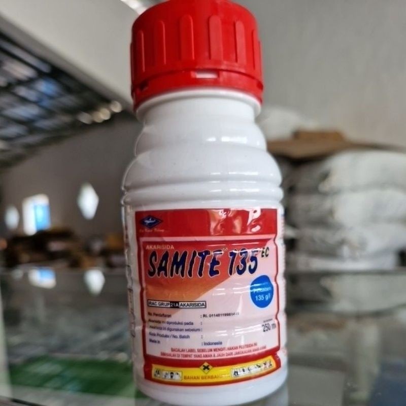Akarisida SAMITE 135 EC- 250 ML