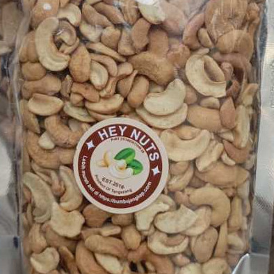 

Cemilan Kacang Mede Panggang Mete Oven ( Pecahan Belah Dua )