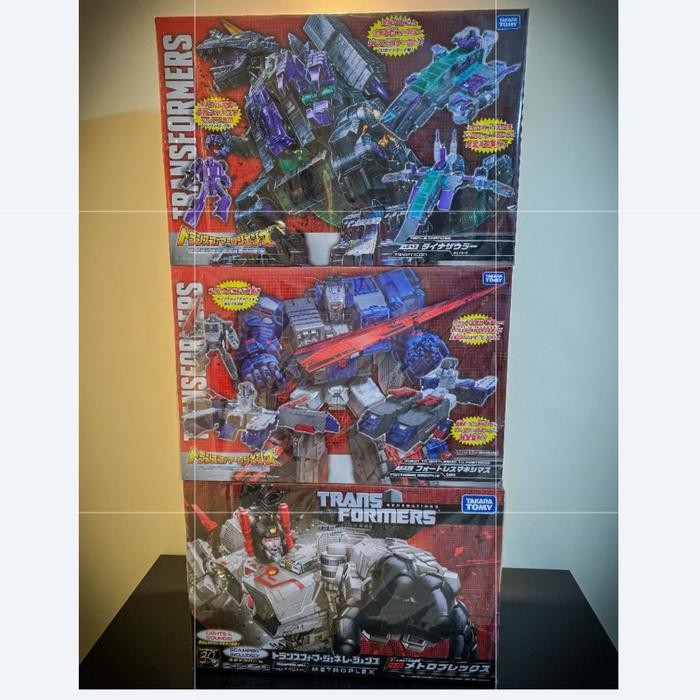 Set transformers tg23 metroplex + lg31 fortress maximus + Lg43 trypticon