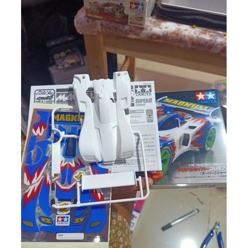 Tamiya Bodi Body Magnum Saber  + DecalCO