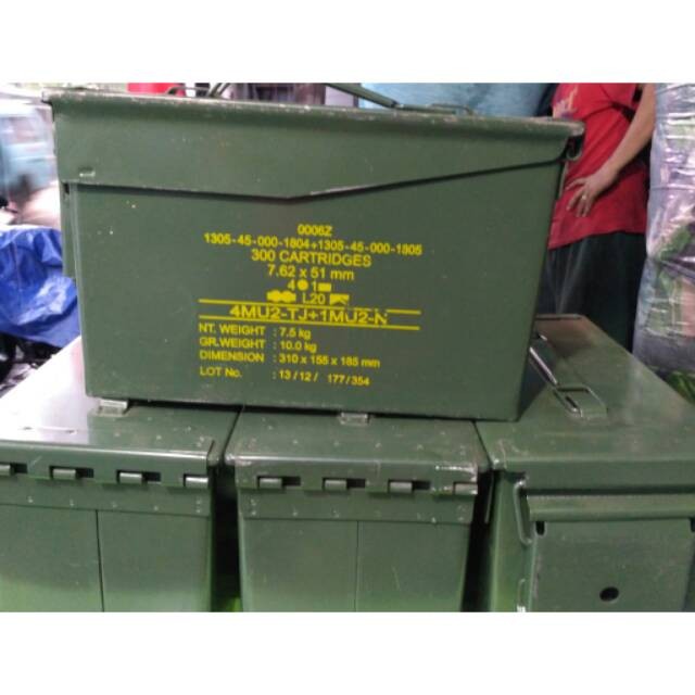 BOX PINDAD BESI JATAH Kotak munisi / kotak peluru pindad besi