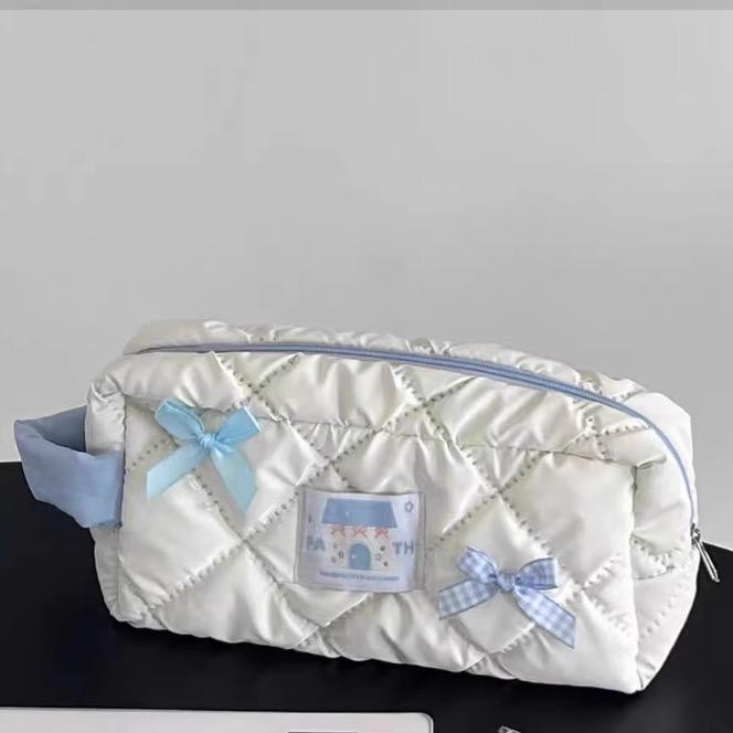 

Tempat Pensil / Makeup Bag / Travel Pouch Bag Coquette BLUE RIBBON EDITION Gwiyeo Silk