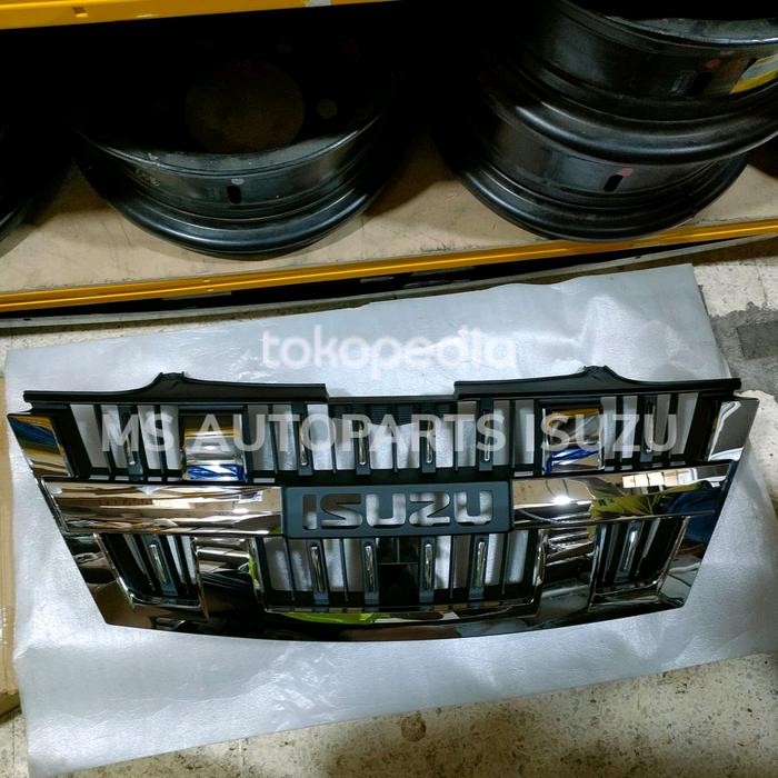 GRILLE GRILL GRIL GRILE DEPAN ISUZU PANTHER GRAND TOURING CHROME KRUM