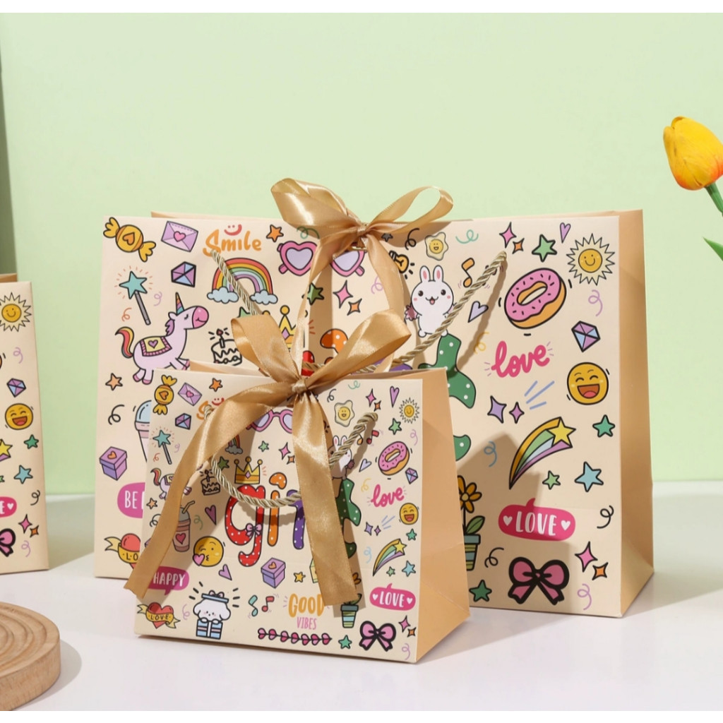 

GIFT GOODIE BAG TAS KADO PAPERBAG PREMIUM HAPPY BIRTHDAY PITA CANTIK
