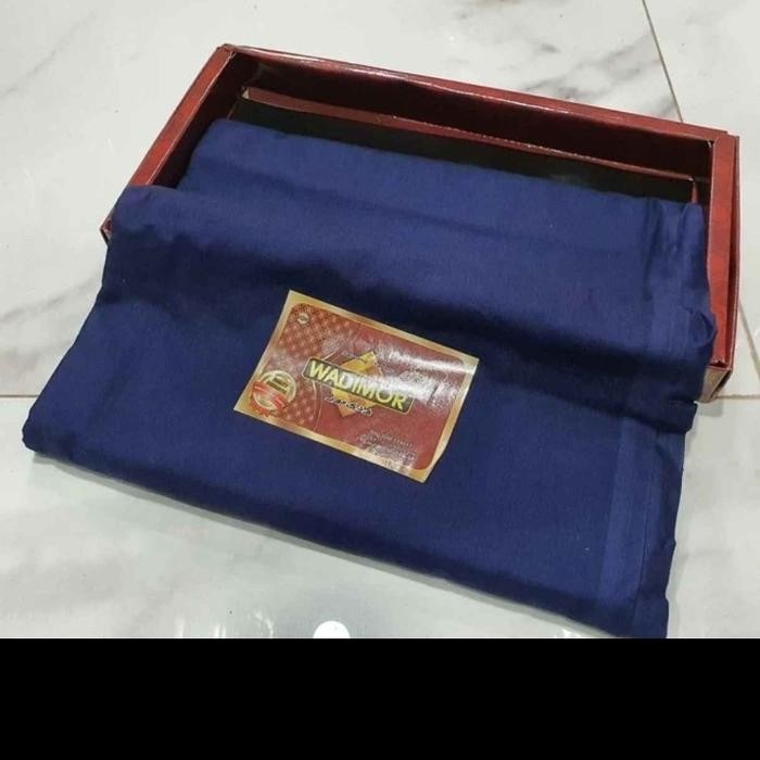 Sarung wadimor polos premium - biru dongker