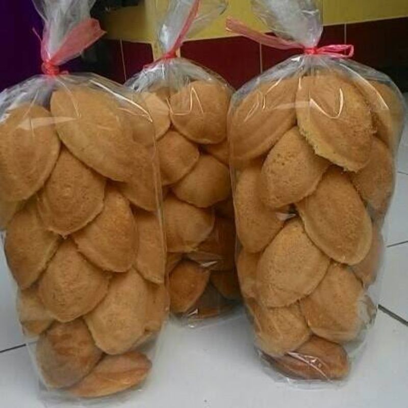 

Kueh bolu kijing/khas jajanan tradisional 1kg