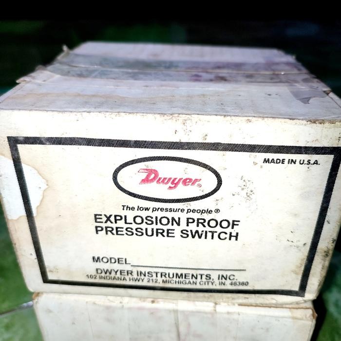 DWYER PRESSURE SWITCH 1950-0-2F