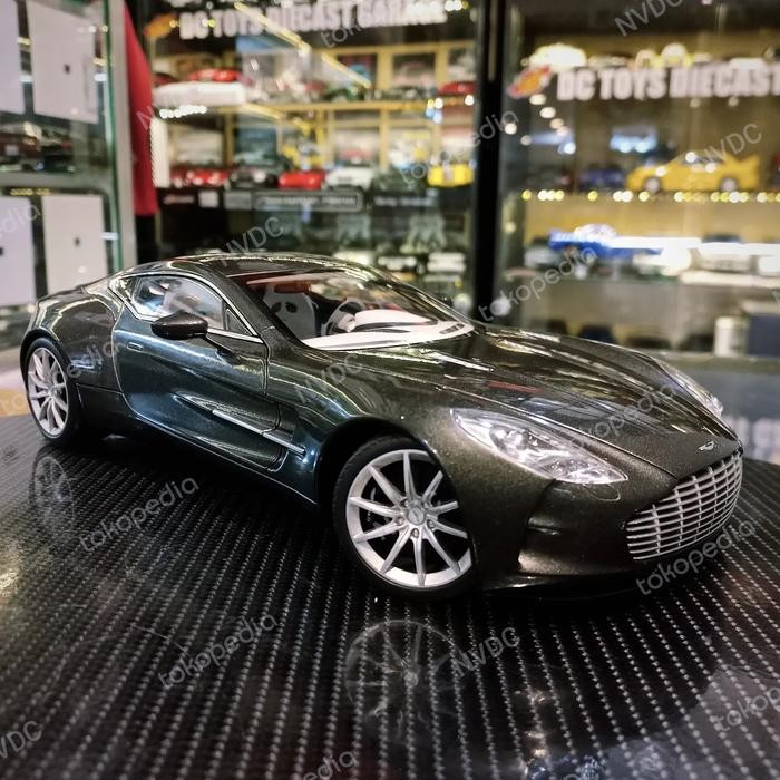 Diecast Aston Martin ONE 77 Grey Metalic with White Interior By Autoart