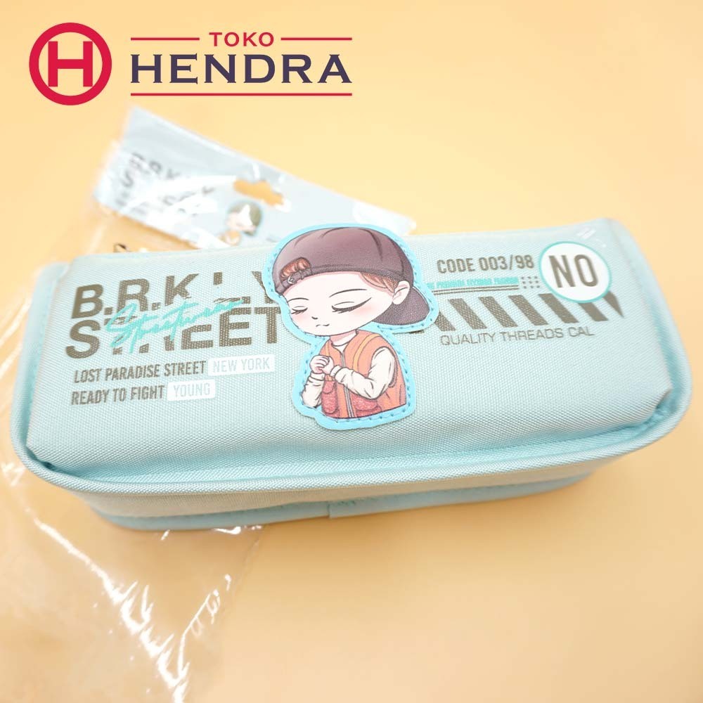 

Pensil Case Kayagi KY-7382 Tempat pensil B.R.K.L.Y Street