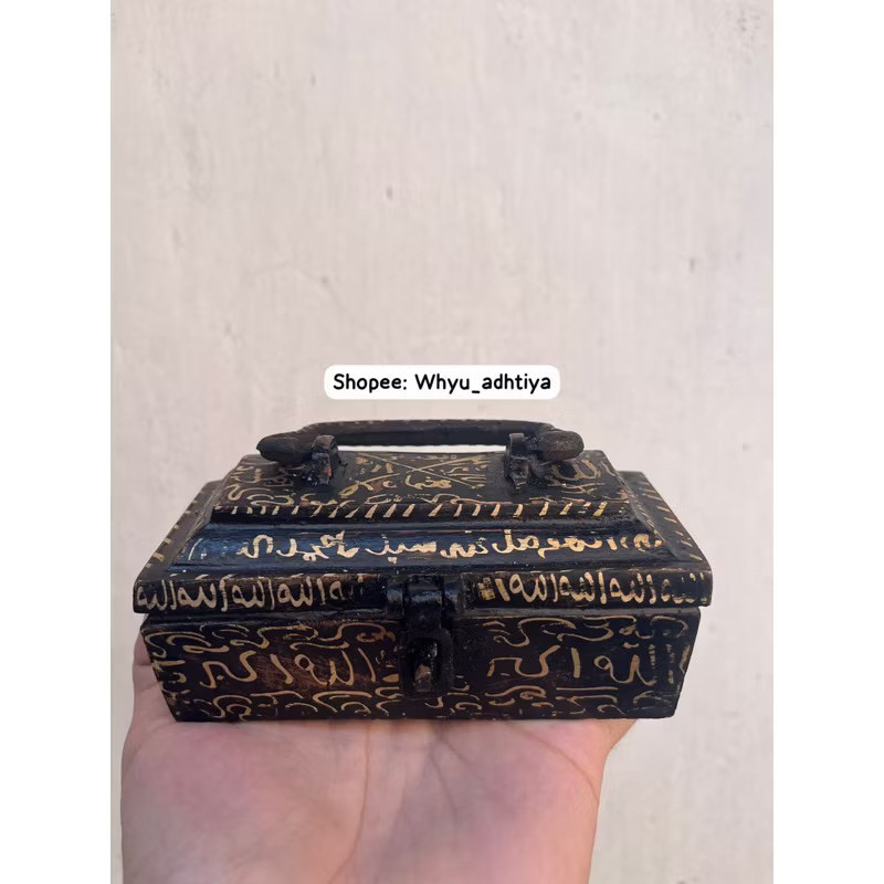 

Kotak Souvenir bahan Kuningan tebal